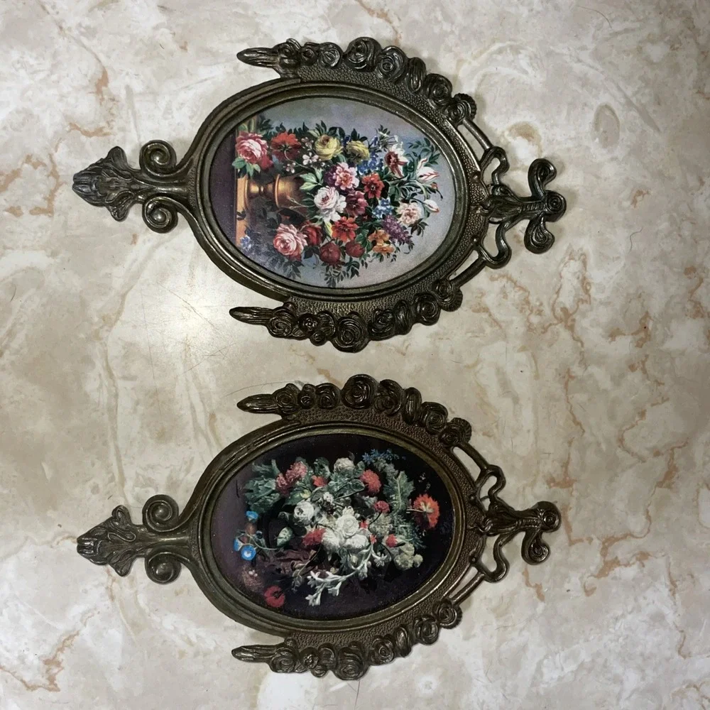 Pair Of Vintage Ornate Metal Italian Oval Frames With Floral Flower Vases Displa